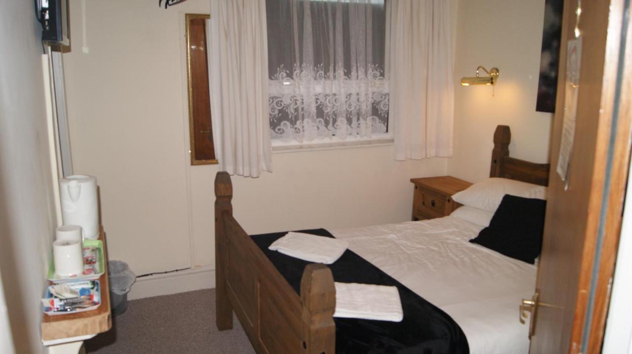 Newburn Hotel Blackpool Bagian luar foto