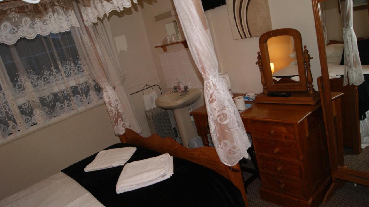 Newburn Hotel Blackpool Bagian luar foto